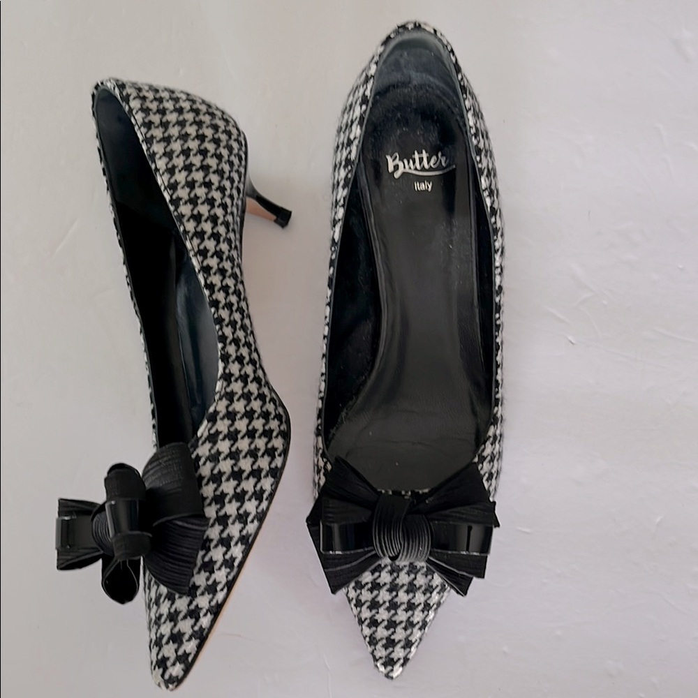Butter Bently bow point toe kitten heel houndstooth blk wht fabric Italian  7.5